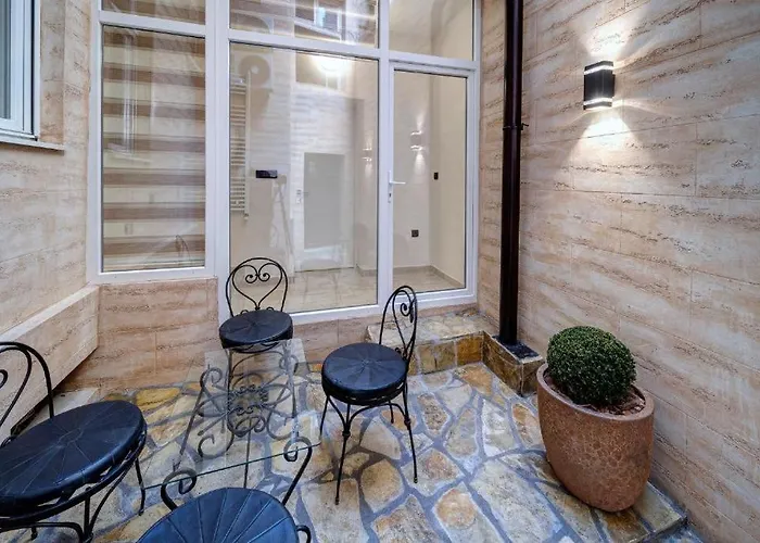 アパート Kaliopi